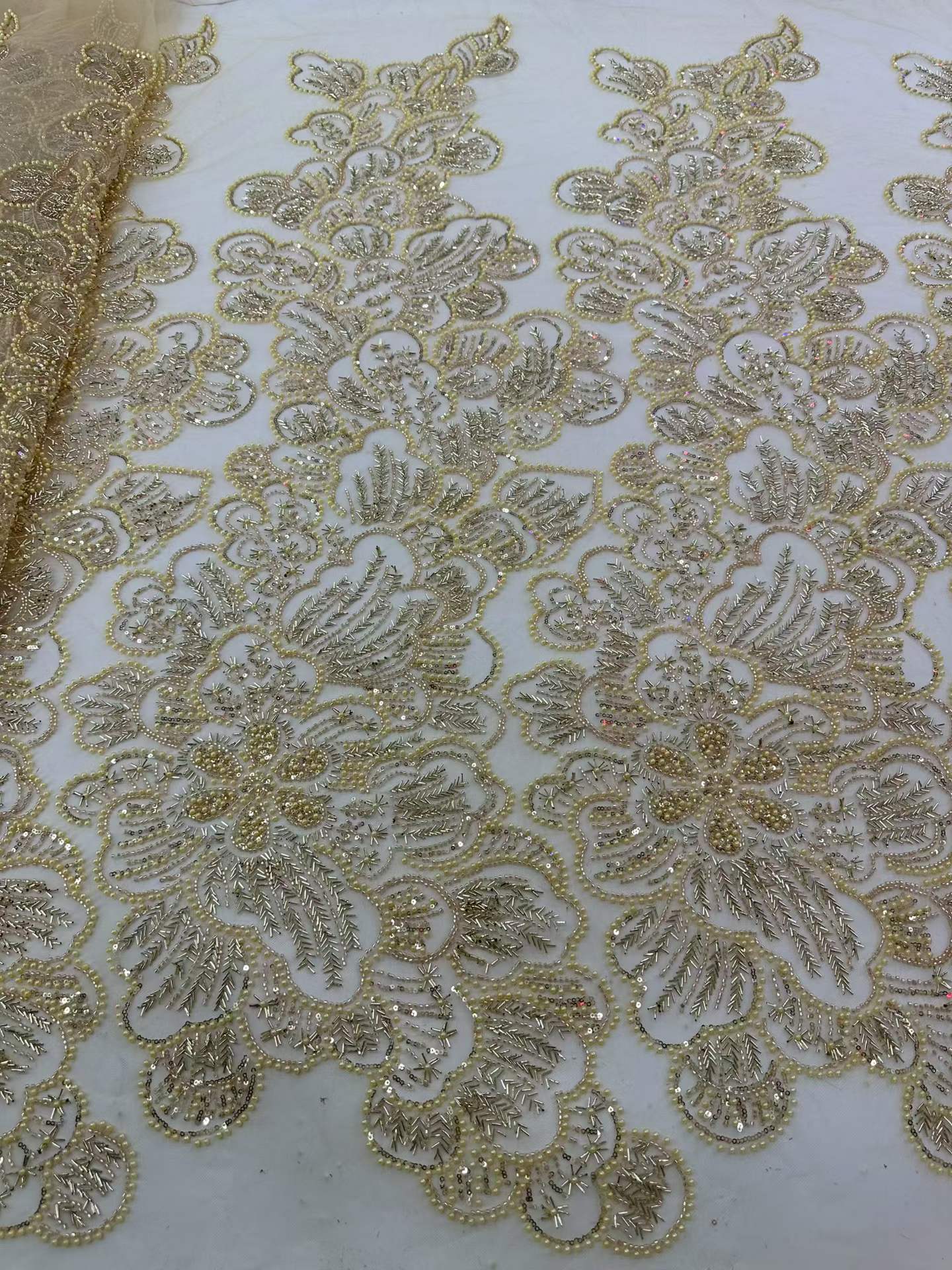 Tessuto per Abito da Sposa 202 - Glitter Tablecloth recensione e prezzo
